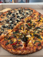 Pepper's Pizza food