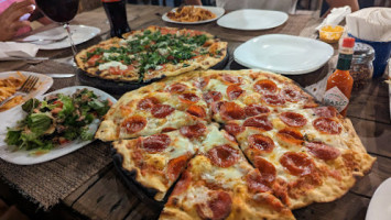 La PIzza Nostra food