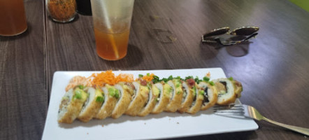 Kia Sushi food