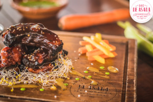 Dos De Asada Jacarandas Nourriture