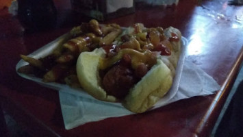 Cheo's Hot Dogs Y Hamburguesas food