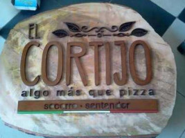 El Cortijo Pizzeria food