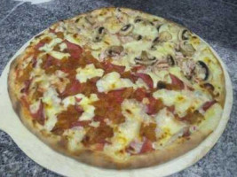 Italio Pizza Subs food