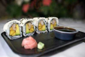 Sushi Rolling food