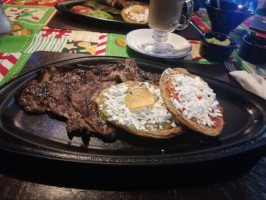 Don Luis Carnes Al Carbón food