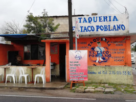 Taquería El Taco Poblano outside