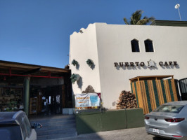 Puerto Café outside
