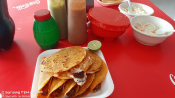 Tacos El Remolque food