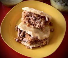 Tacos Y Gorditas Monarcas food