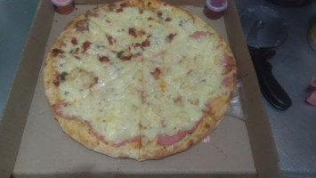 Star Pizza food