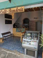 Misi Café Reposteria outside