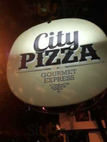 City Pizza food
