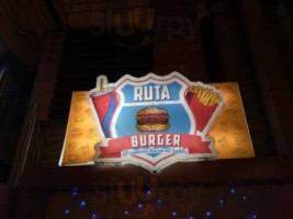 Ruta Burger outside