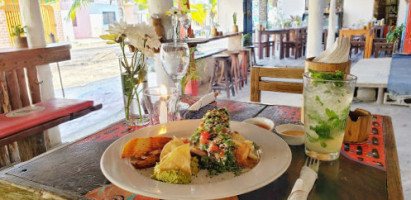 The Hot Corner Holbox food