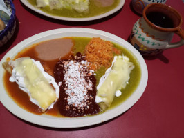 Antojitos Mexicanos La Casita food
