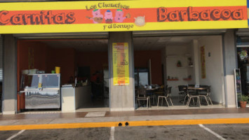 Los Chanchos Y El Borrego Carnitas Y Barbacoa outside