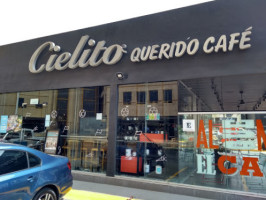 Cielito Querido Cafe, México outside