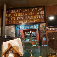 Cafeteria Los Lobos inside
