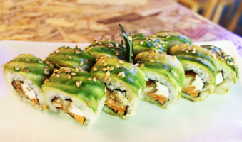 Moji Sushi inside