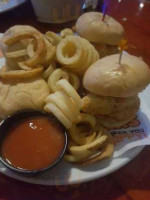 Hooters food