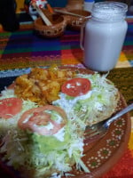 Antojitos Mexicanos Santa María food