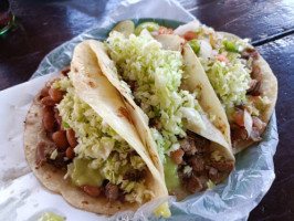 Los Originales Tacos El Barrilito food