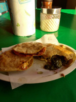 Gorditas DoÑa Maria food