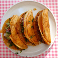 Tacos De Barbacoa Bertha food