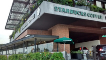 Starbucks Urban Center Dt outside
