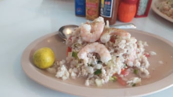 Camarones Don Chilo food