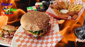 Rubik Burger 80's food