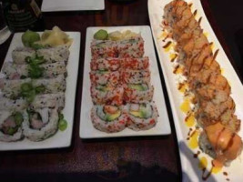 W Sushi food