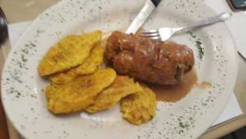 El Zarten Criollo food