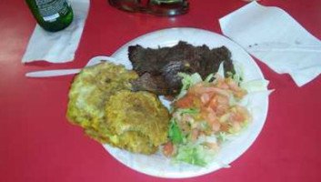 El Mariachi food