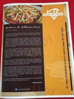 Vittorios Pizza food