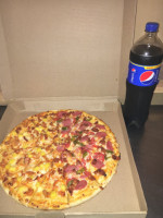 Andii's Pizza food