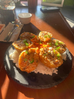 Uzoki Sushi food