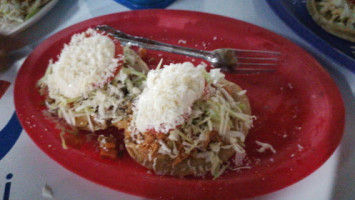 Antojitos Pachis food