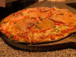 La Cava Pizza A La Leña food