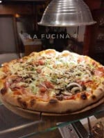 La Fucina Pizzeria food