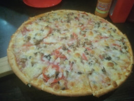 Castello Pizzas food