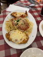 Italianni's Gran Plaza Gdl food