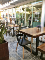 Merak Cafe inside