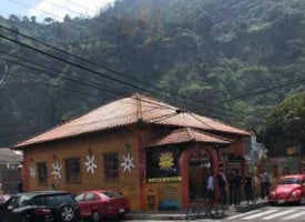 Cafe Ali Cumba outside