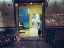 Luna Café inside
