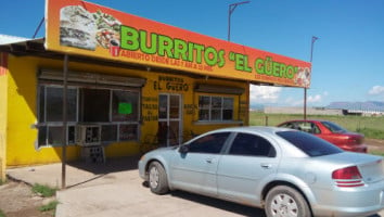 Burritos Sekori outside