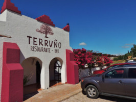 Terruño outside