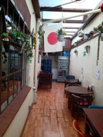 Magari Cafetería Japonesa inside