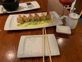 Noe Sushi food