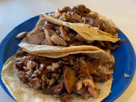 Q Carnitas, México food